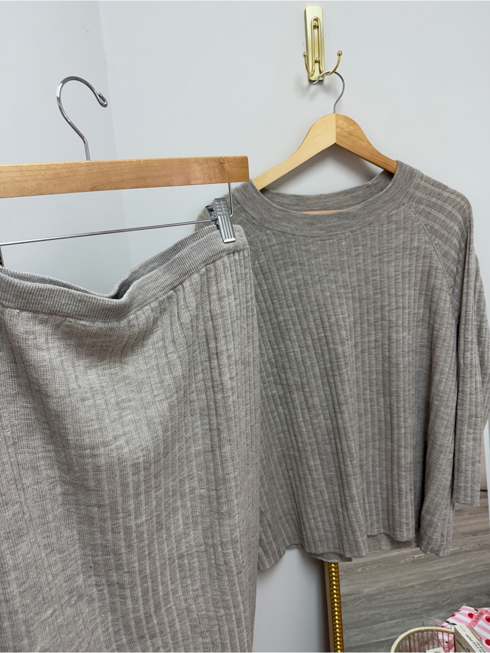 Eileen Fisher Taupe Ribbed Knit Skirt